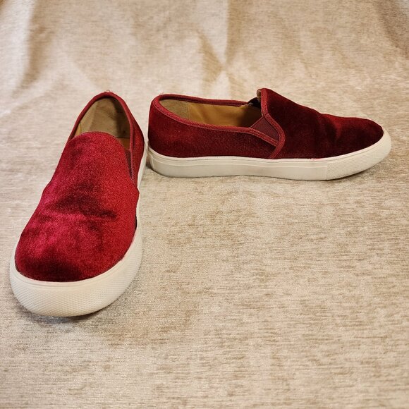 Dirty Laundry Women's Velvet Slip-On Sneakers - Merlot Color Size 7 - Picture 1 of 4